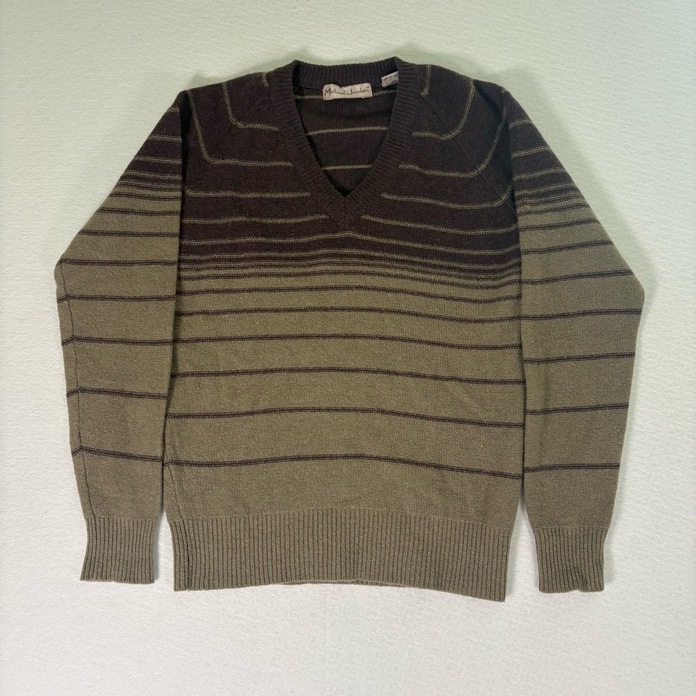 Michael Jordan’s Brown Men's Striped V-Neck Sweater 95% wool Size Medium #T0038